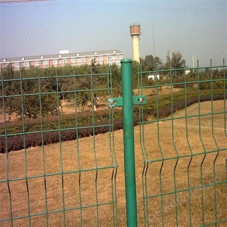 双边丝护栏网 围栏网 外形美观 施工方便 灵活使用 做工细致